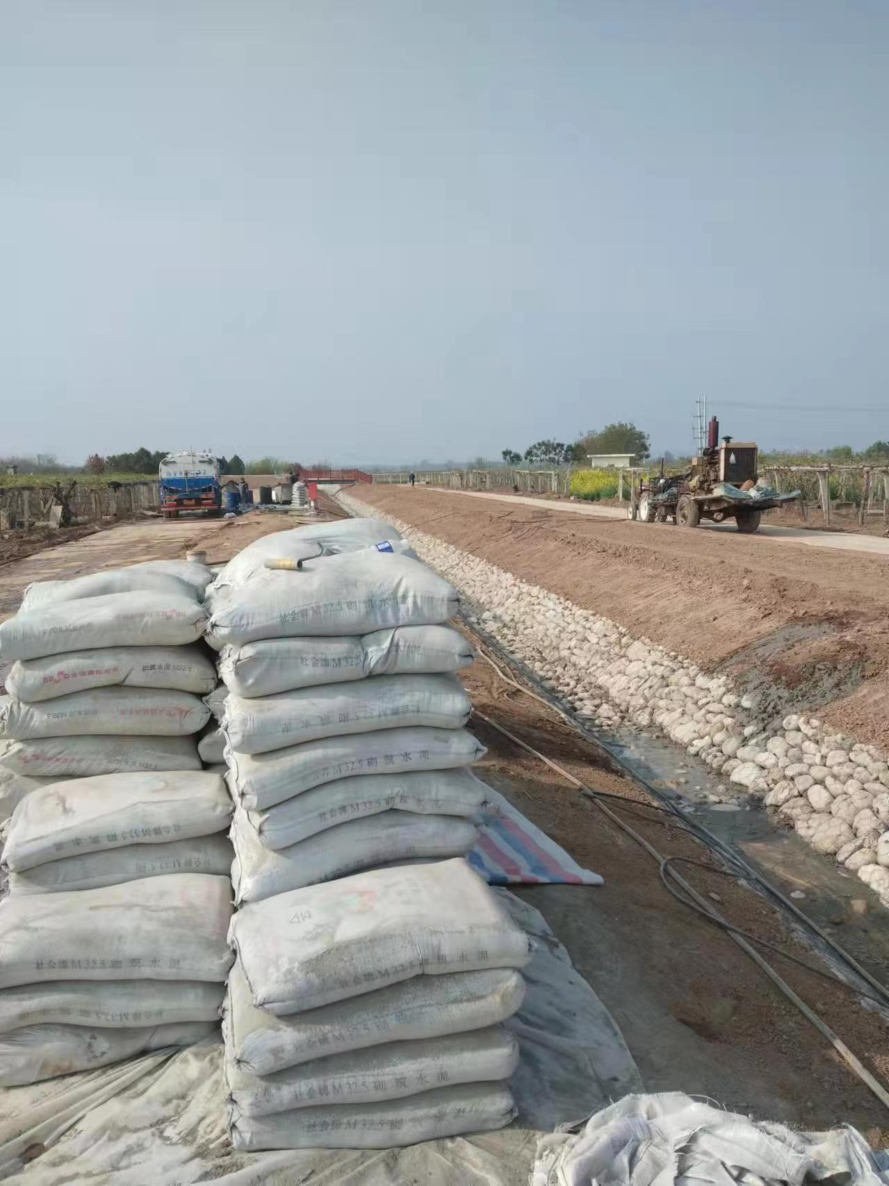 石龙镇小导管注浆