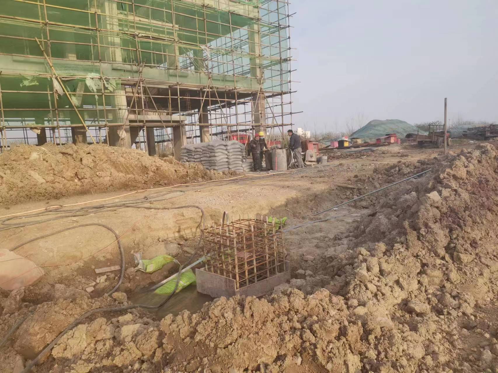 石龙镇当桥梁出现裂缝的时候应该及时加固修补